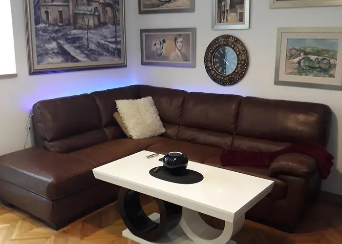 Stylish Charm Downtown Séjour chez l'habitant